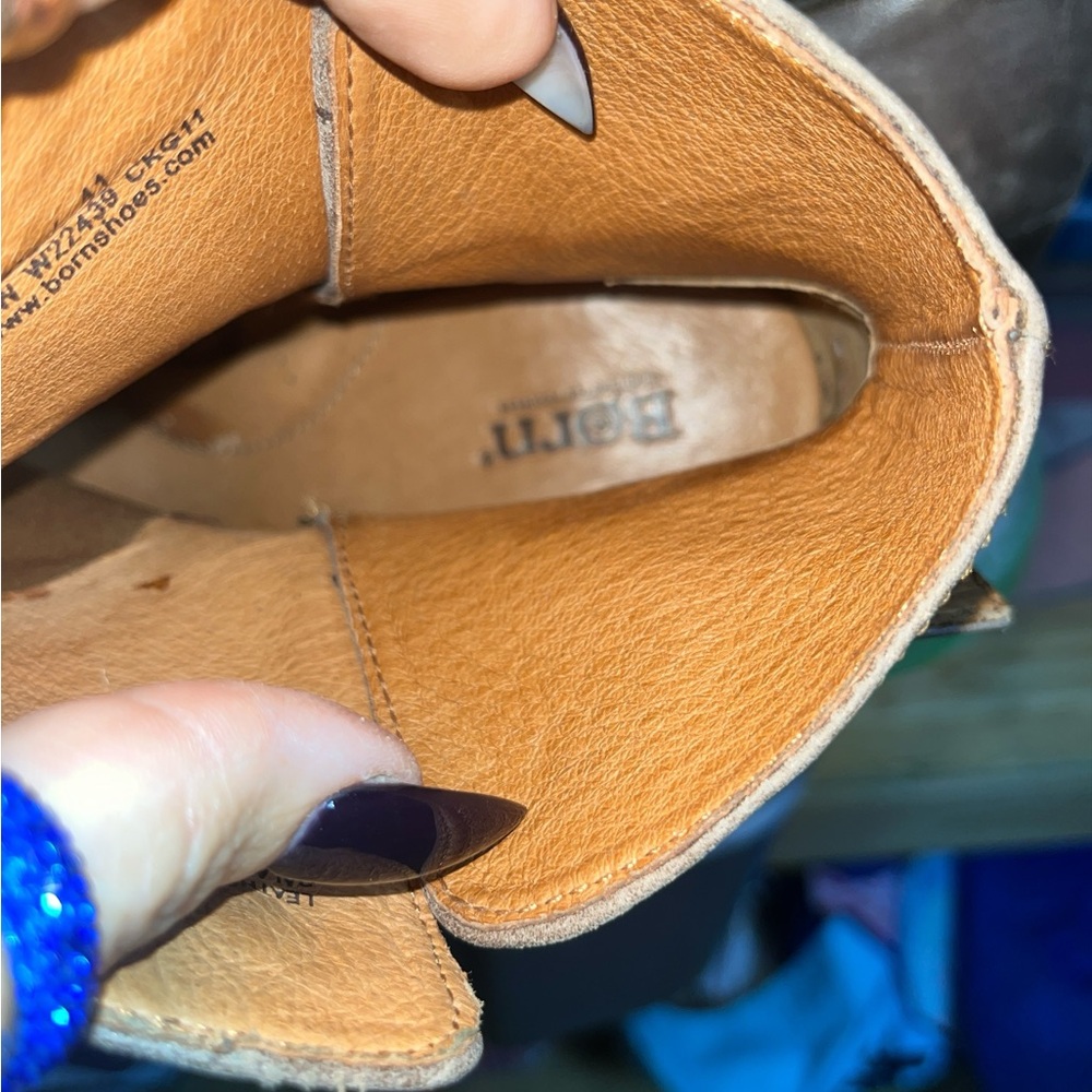 Born Ankle Booties sz 9.5 Leather GUC - Picture 6 of 9